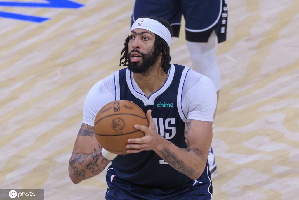 浓眉谈面对湖人:普通的常规赛 卢卡可能会有更多情绪