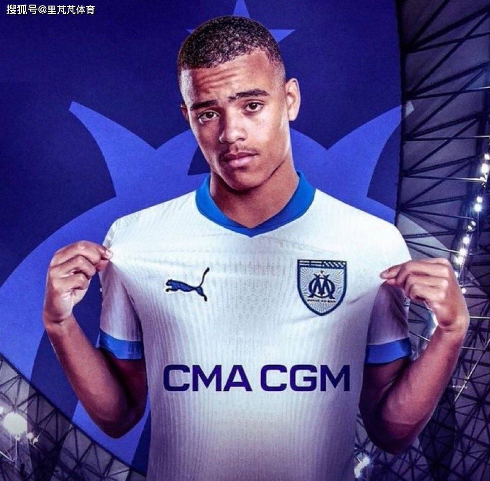 成绩仅次巴黎，差一点拼下射手王：曼联“放弃之人”重拾自信