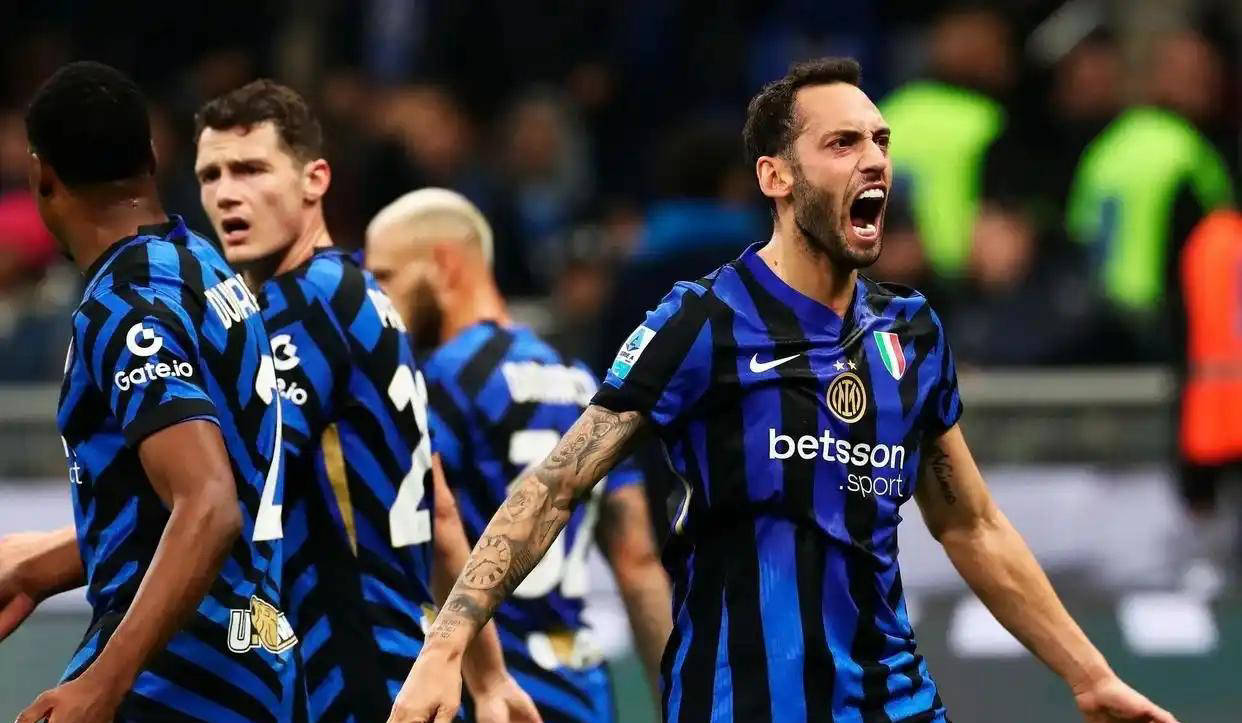 恰尔汗奥卢渴望加盟加拉塔萨雷 土超豪门未能满足国米要价